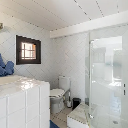 Flore - Panoramic Sea View By Halldis