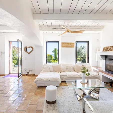 Villa Flore - Panoramic Sea View By Halldis Vallauris