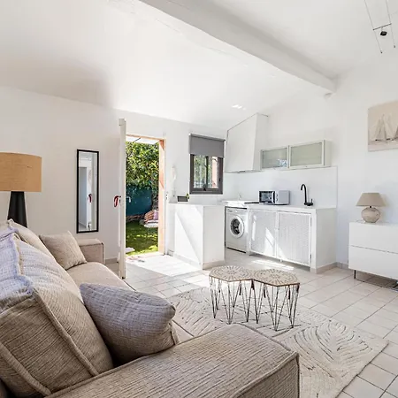 Flore - Panoramic Sea View By Halldis *